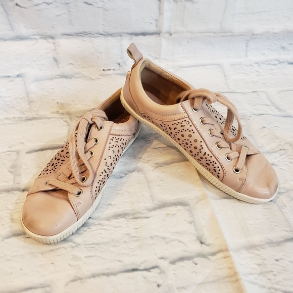 Earth Shoes - Earth Blush pink size 6